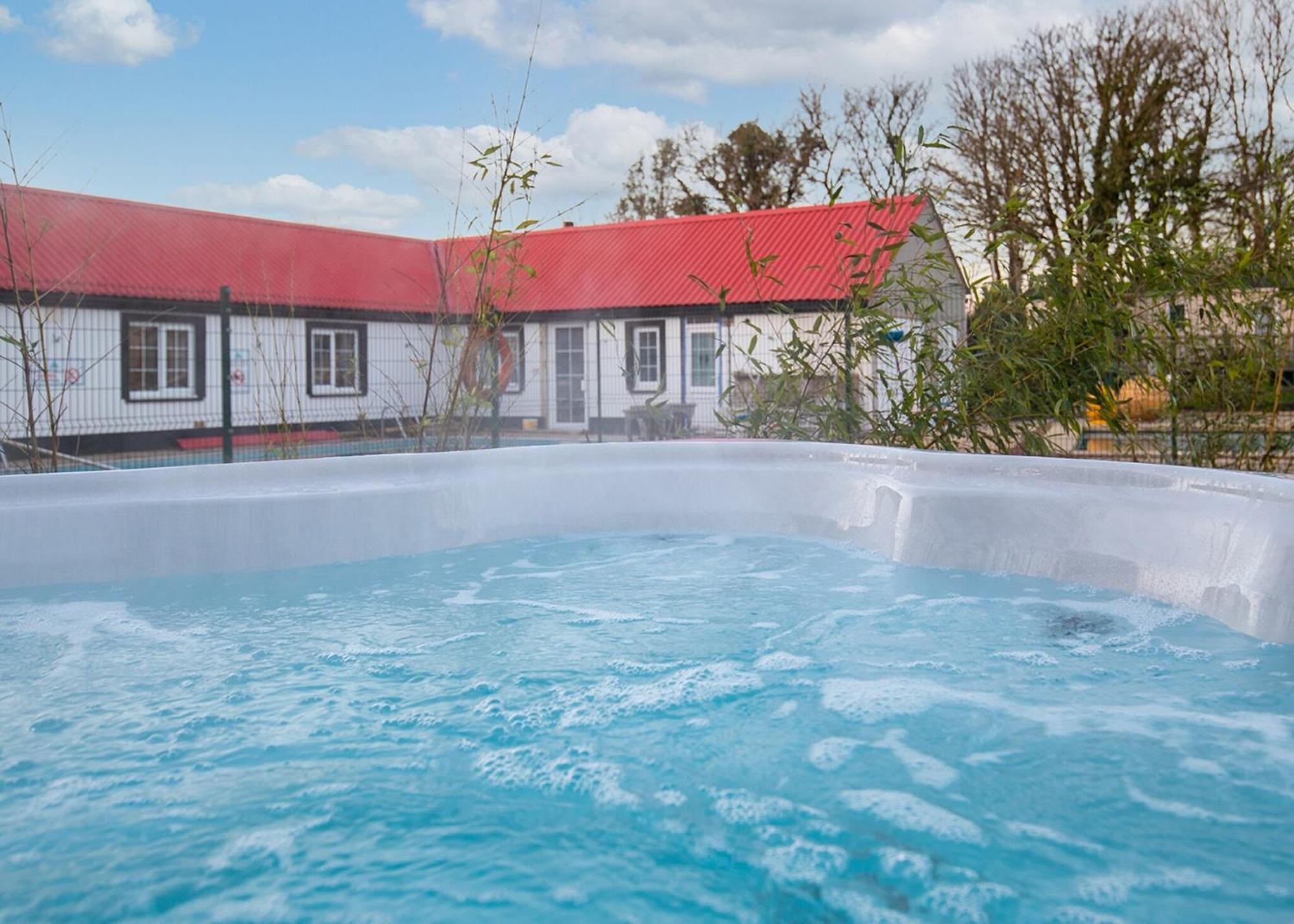 Noble Court Holiday Park Narberth Rum bild