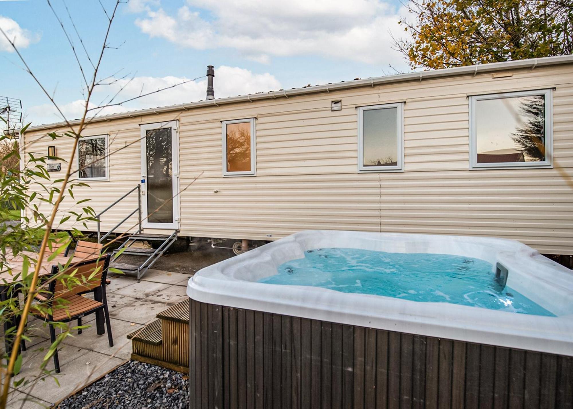 Noble Court Holiday Park Narberth Rum bild